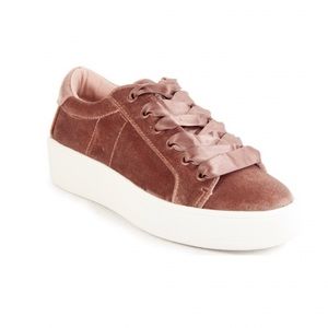 Steve Madden Bertie Pink Velour sneakers
